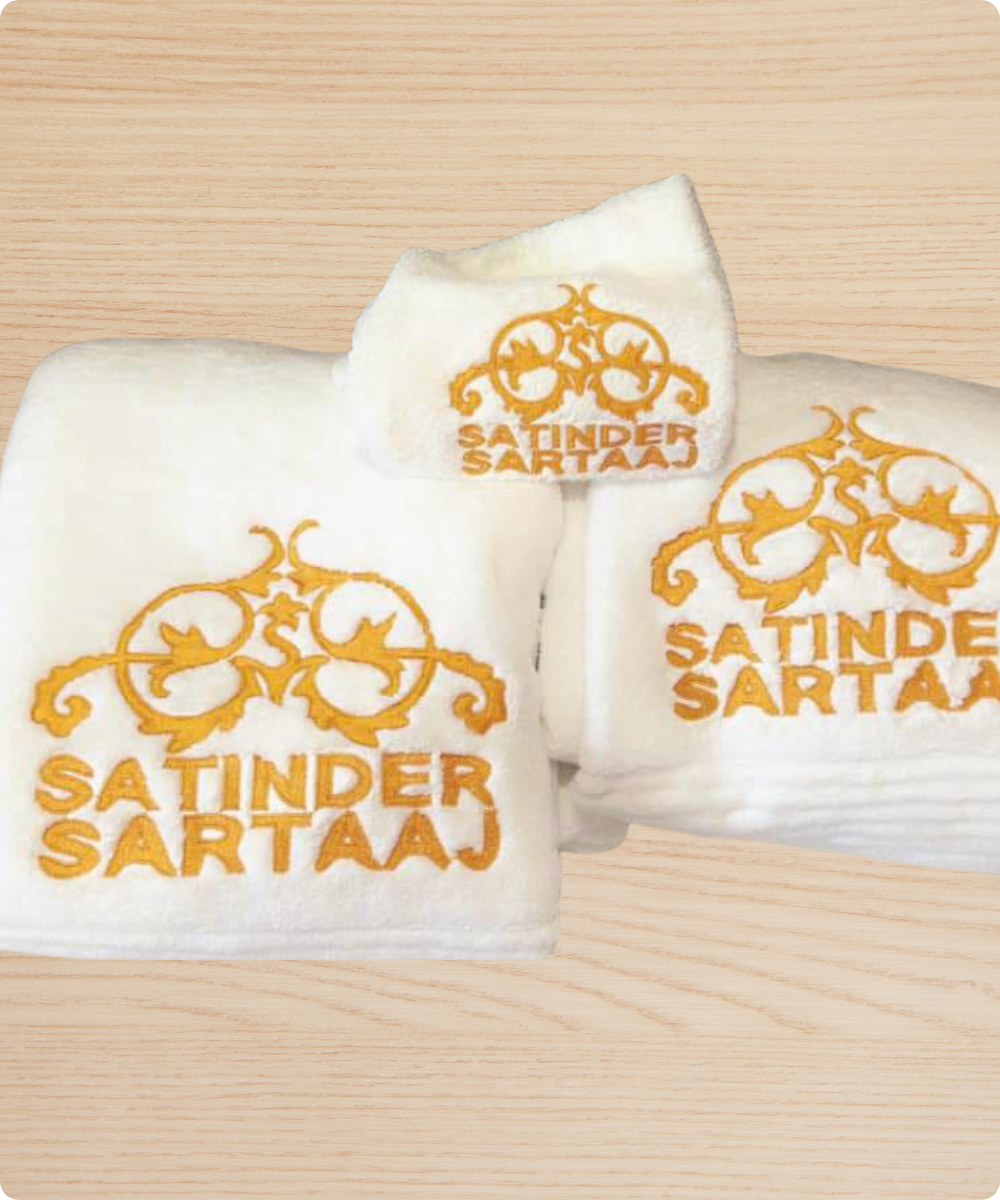 Elegant White & Gold Sartaaj Towels