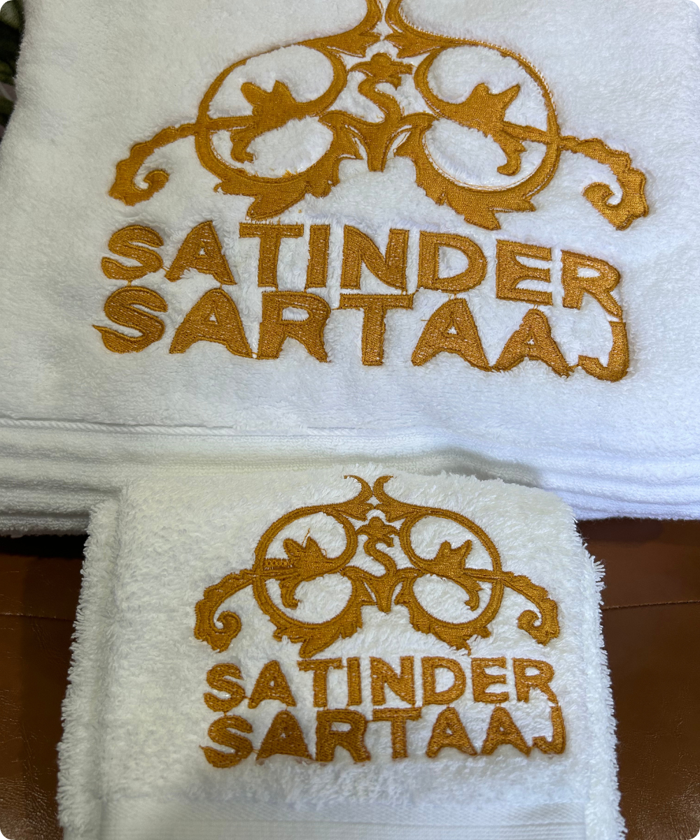 Elegant White & Gold Sartaaj Towels